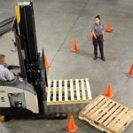 An toàn xe nâng: Quy chuẩn huấn luyện an toàn vận hành xe nâng