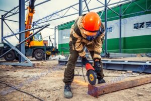 Tại sao an toàn lao động khi cưa lại cực kỳ quan trọng?