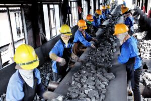 Người lao động được hưởng chế độ bệnh nghề nghiệp và nghỉ hưu sớm nếu đủ điều kiện.